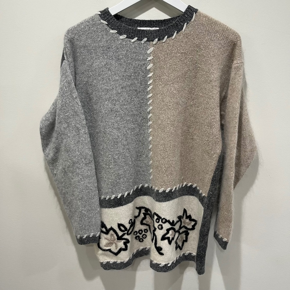Vtg De Rotchild Womens‎ Knit Sweater Small Embroidered Floral Silk Angora Cozy